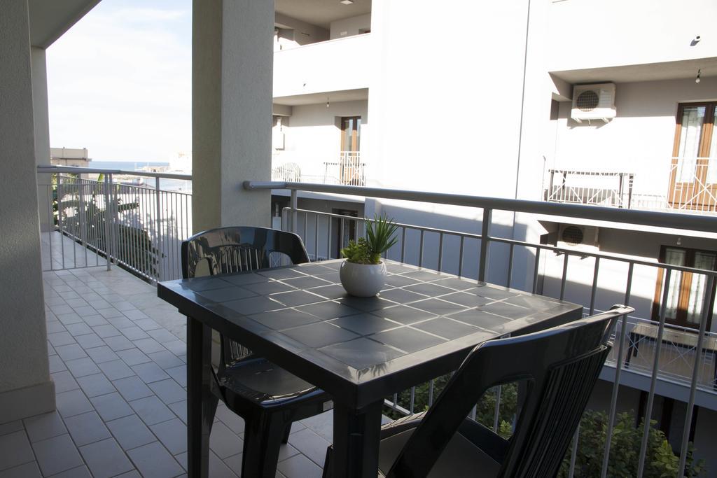 Dea Seaview Apartment Cefalu Ngoại thất bức ảnh